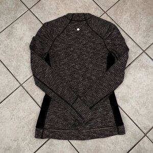 LULULEMON THINK FAST LONG SLEEVE PULLOVER SHIRT BLACK GRAY COLOR SIZE 6 PTP 16”